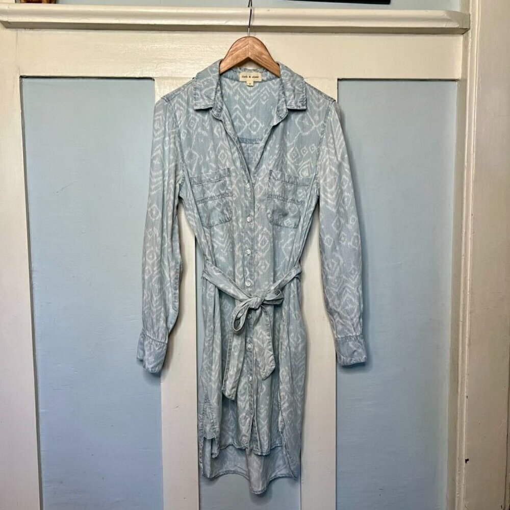 Anthropologie Cloth & Stone Blue & White Ikat Chambray Collared Button Front Dre